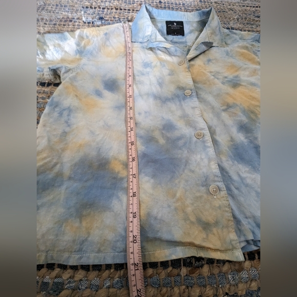Junk Food Clothing Crop Top Women Size Small Blue Yellow Tie Dye Button-Up Cropp - Picture 3 of 7
